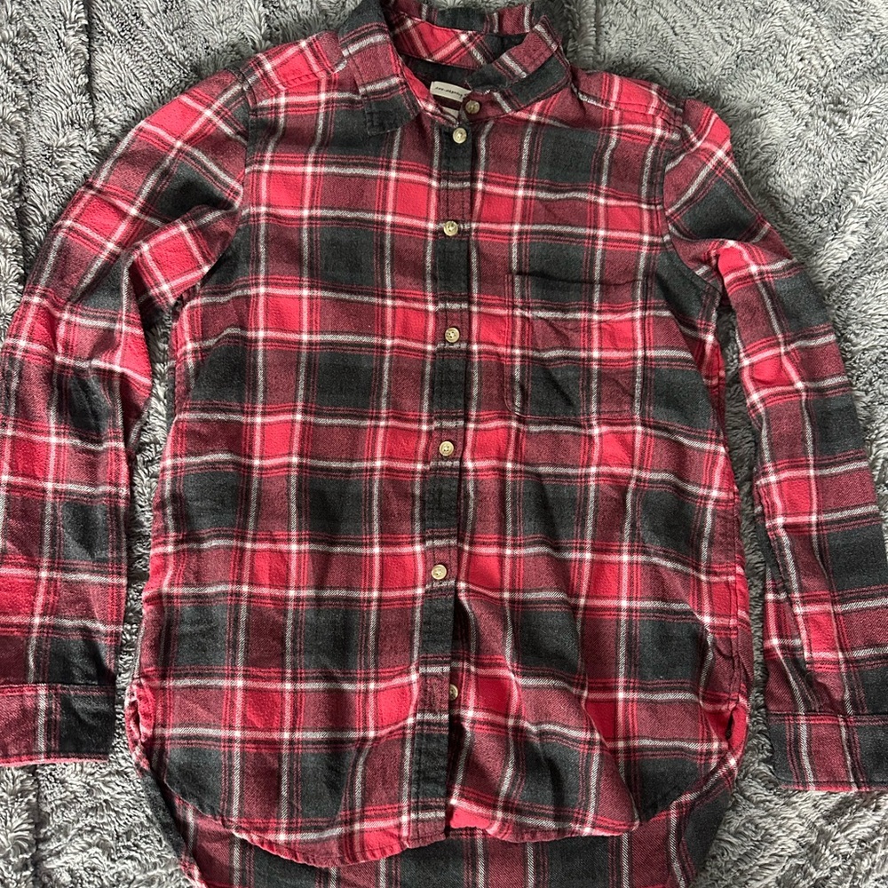Women’s button down